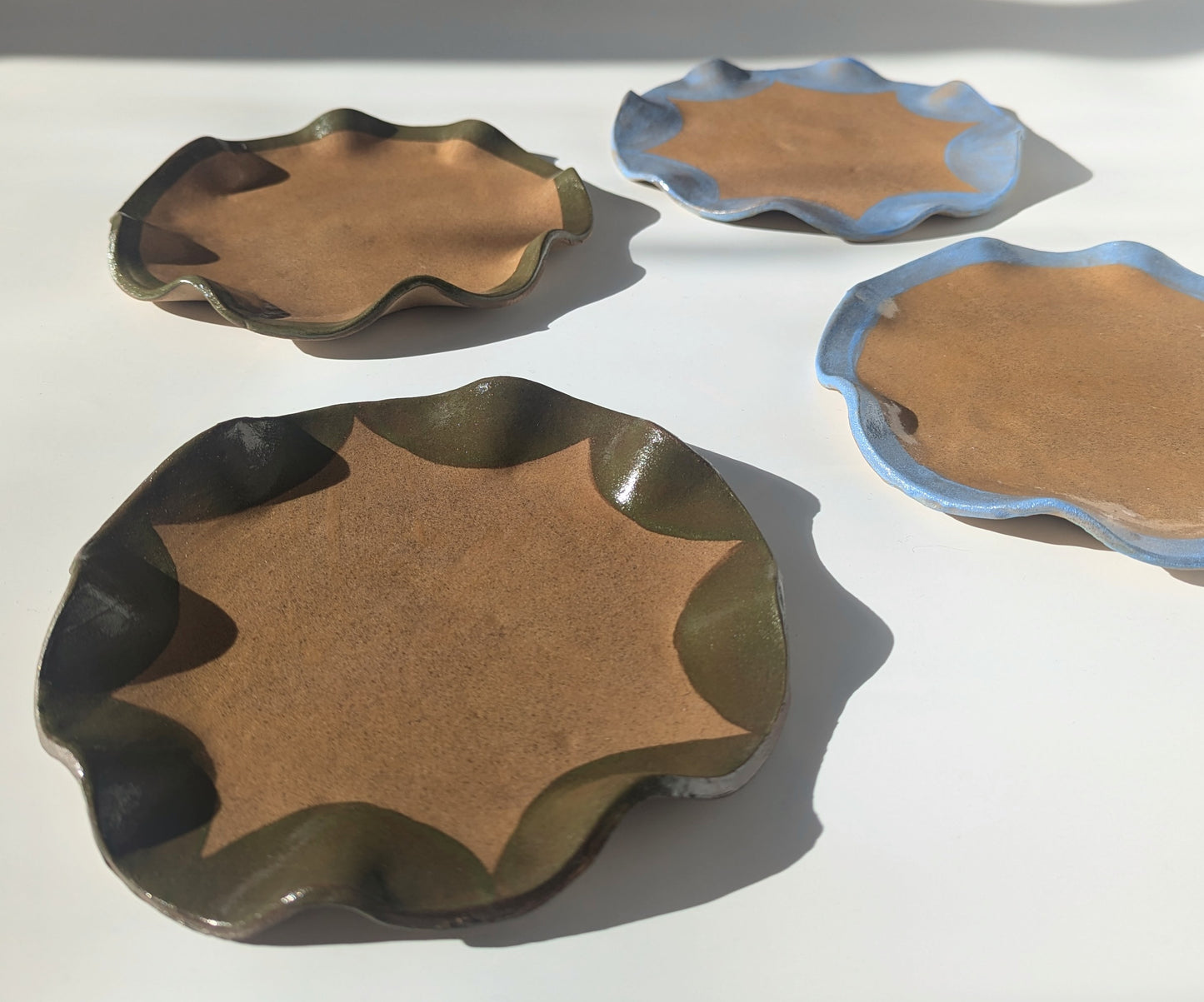 Set of Four Baby Blue & Smokey Olive Wavy Scalloped and Bordered Side Plates