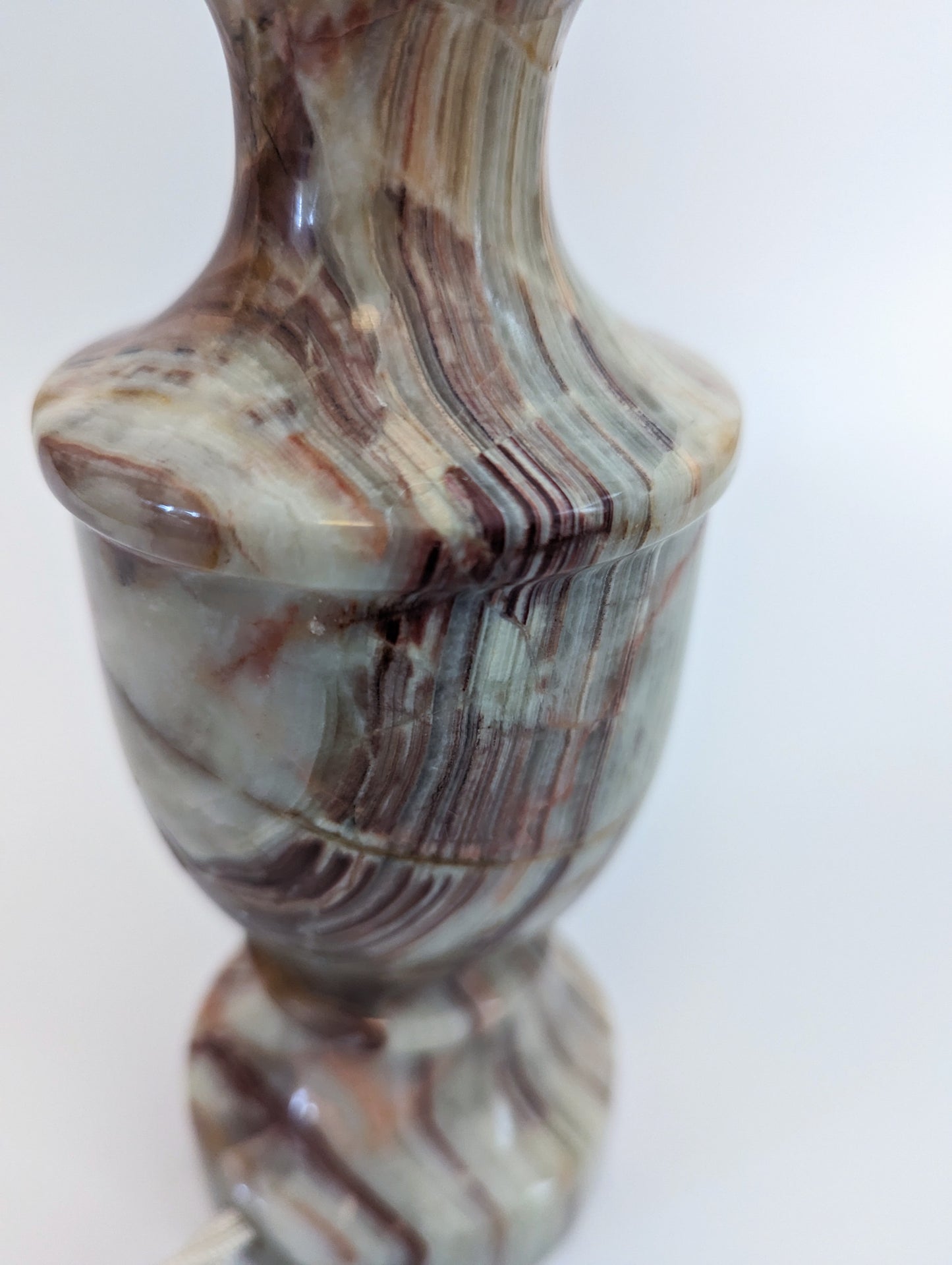 Pinky Red & Green Streaked Onyx