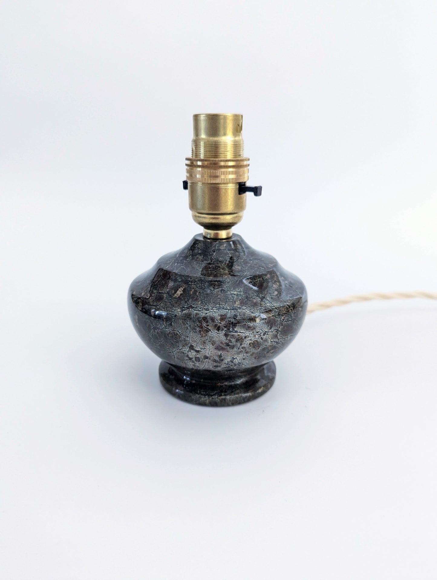 Rippled Charcoal Serpentine