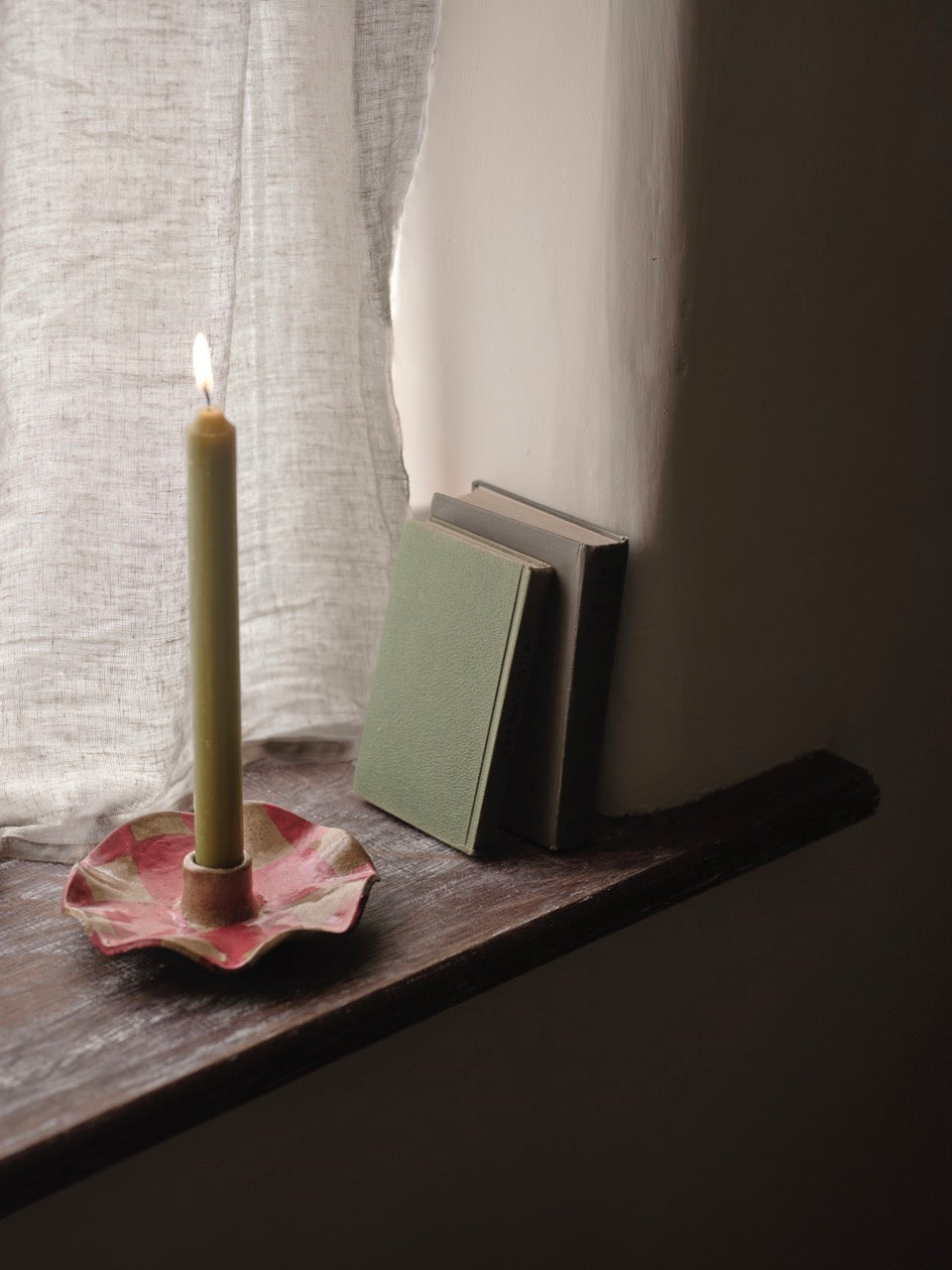 Red Check Scalloped Candle Holders