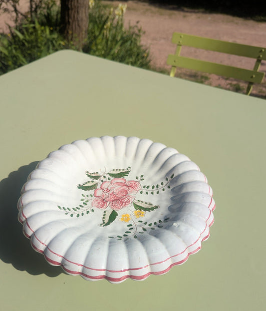 Hand Painted Scalloped Edged Pedestal