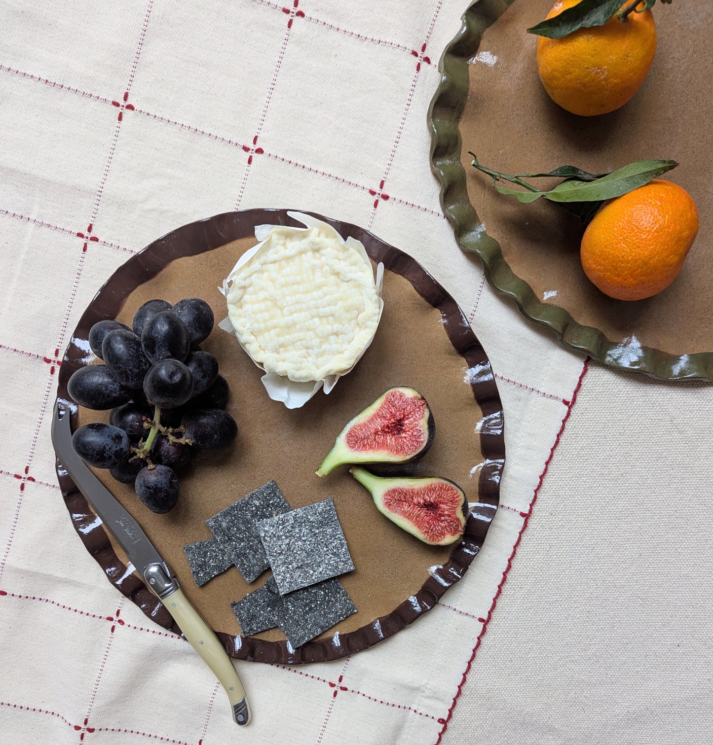 Smokey Olive Edged Frill Platter