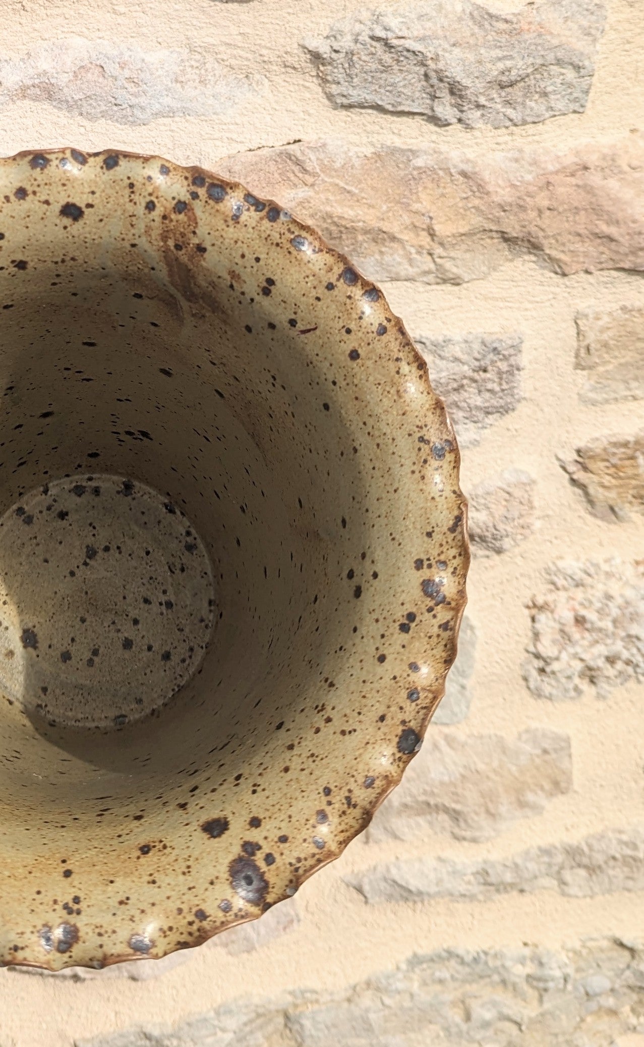 Scalloped Edge Speckled Vase