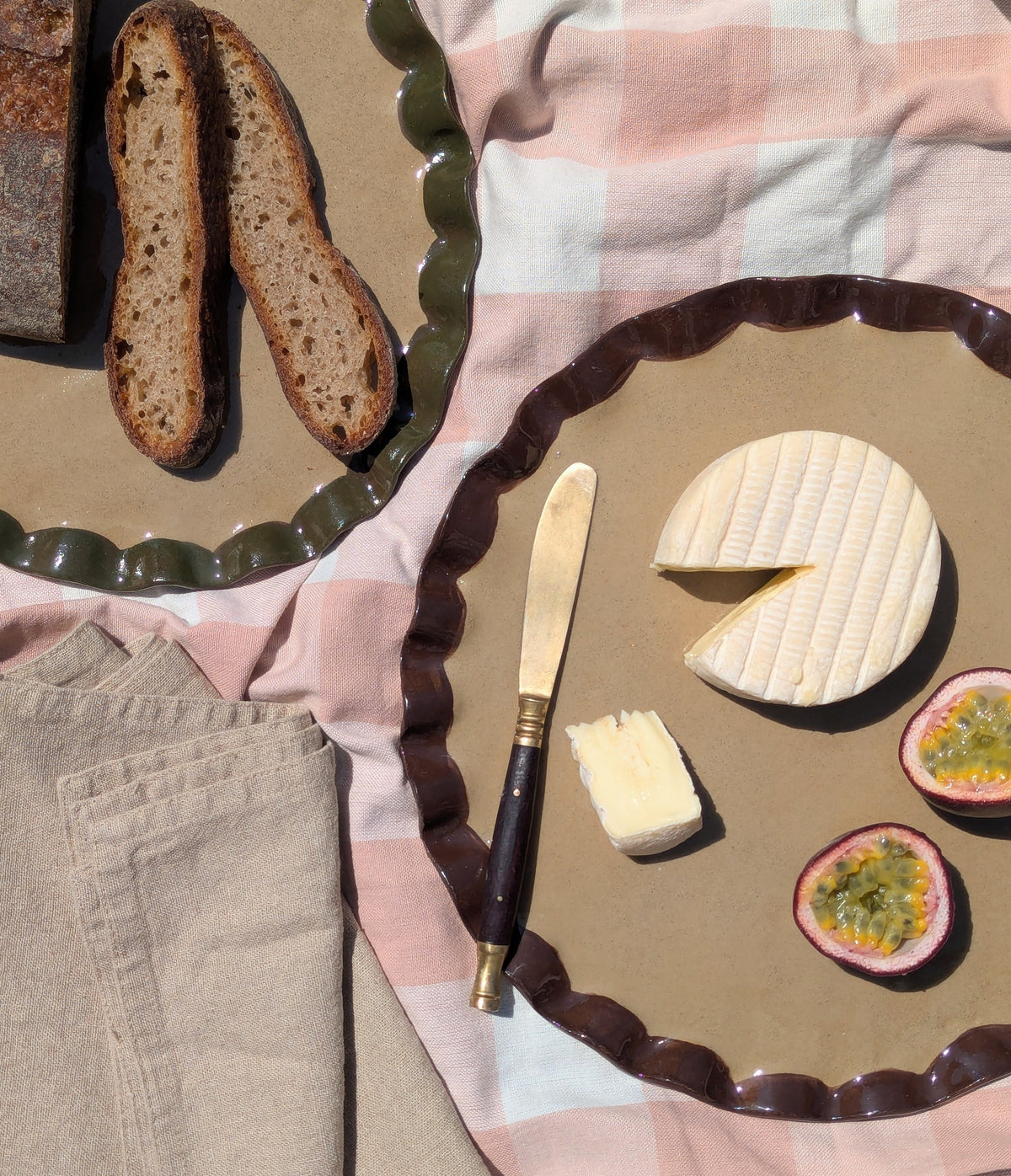 Chocolate Brown Edged Frill Platter