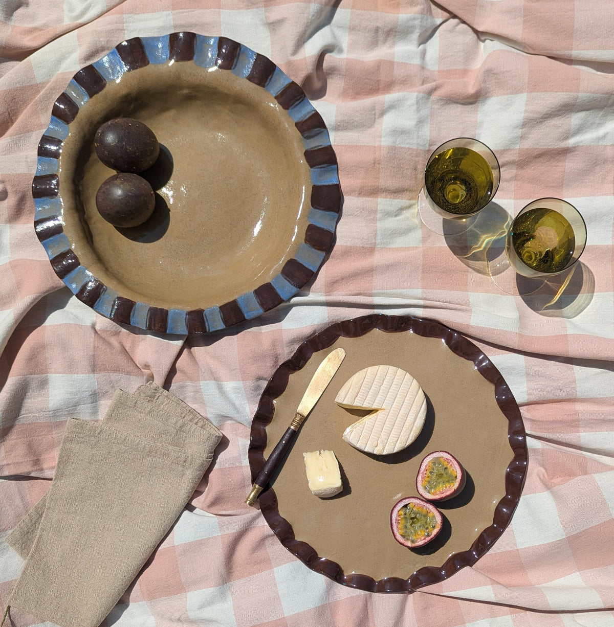 Chocolate Brown Edged Frill Platter